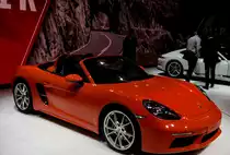 Porsche 718 Boxster, fotografiert auf dem Autosalon Genf 2016.