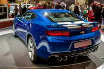 Die sechste Generation des Chevrolet Camaro (Rückansicht), fotografiert auf dem Autosalon Genf 2016.