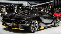 Lamborghini Centenario, gesehen auf dem Autosalon genf 2016. Auffälliges Auto und schöne Arbeit von Lamborghini, ich persönlich habe aber mehr auf das hunderte Geburtsjahr von Ferruccio Lamborghini erwartet, als ein getunerter Aventador.