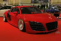 Audi R8 in Rot auf der Essen Motor Show 2015.