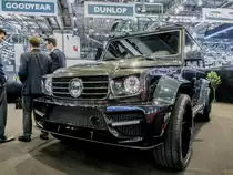 Mercedes-Benz G Klasse, getunert von der Firma DMC. Der Mercedes-Stern wurde auch auf einen beleuchteten DMC Logo umgewechselt, Foto: Autosalon Genf 2016.