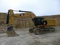 Caterpillar 374F LME aufgenommen am 13.03.2016