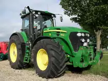 John Deere 7930 aufgenommen am 26.06.2011