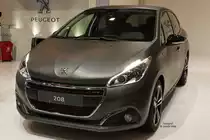 Peugoet 208 in Grau auf der Essen Motor Show 2015.