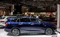 Fiat Nuova Tipo Station Wagon (Seitenansicht), ausgestellt auf dem Autosalon Genf 2016