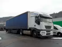Iveco Stralis 430 auf einem Parkplatz in Trier, 03.01.2010