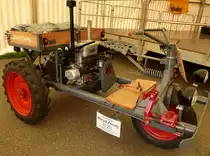 Dieselzwerg, dreir�driger Kleintransporter und Ger�tetr�ger der Firma K�hner&Berger aus Sasbach in Baden, 1-Zyl.Dieselmotor mit 763ccm und 8PS, Baujahr 1951, Schleppertreffen Freiamt, Juni 2015