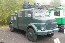 Mercedes-Benz LAF 1113 B Wasserwerferfahrzeug (1974) im Polizei-Oldtimer-Museum Marburg - 19.10.2008