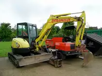 Yanmar Vio 55 auf einem Parkplatz bei Mertert (Lux.), 30.05.2010