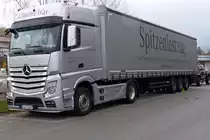 Mercedes Benz Actros 1851 akuelles Modell von CharterWay gesehen in Regen 06.04.2016