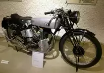 NSU 500SS Six-Days, Baujahr 1936, 1-Zyl.4-Taktmotor mit 494ccm und 20PS, Vmax.135Km/h, NSU-Museum, Sept.2014