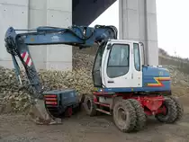 Liebherr A 312 Litronic am 22.02.2009 in der Nähe von Schengen (Lux.)