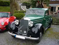 Mercedes Benz W136 VI D Pritschenwagen. 1950 - 1953. Diese Pritschenwagen wurden im Werk Sindelfingen produziert. Der 4-Zylinderdieselmotor leistet 40 PS aus 1767 cm³ Hubraum. Oldtimertreffen Schwarzwaldhaus im Neandertal am 03.04.2016.