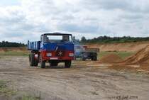 Ein Henschel F 161 AK Kipper in der Kiesgrube Lutzhorn 2008.