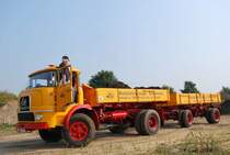 Ein Krupp LF 980 vor dem Abkippen in der Kiesgrube Lutzhorn 2014.