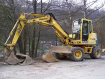 Komatsu PW 95 am 26.02.2006 in der Nähe von Luxembourg