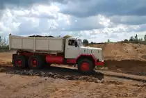 Magirus Deutz 230 D 22 AK Pritschenkipper 2009 in Lutzhorn.