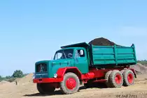 Magirus Deutz 230 D 22 AK Pritschenkipper in Lutzhorn 2011.