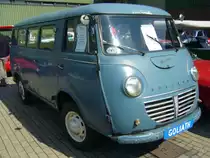 Goliath Expreß. 1953 - 1961. Hier wurde ein Expreß Kombi des Modelljahres 1956 abgelichtet. Von 1955 - 1957 wurde der Expreß von einem 2-Zylinderreihenzweitaktmotor, der 40 PS aus 886 cm³ Hubraum leistet angetrieben. Außengelände der Techno Classica am 09.04.2016.