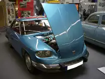 Panhard 24CT. 1963 - 1967. Dieses innovative Auto ist mit einem 2-Zylinderboxermotor ausgerüstet, der aus einem Hubraum von 848 cm³ 60 PS leistet. Techno Classica am 09.04.2016.