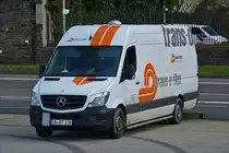 . Mercedes Benz Transporter gesehn auf einem Parkplatz am 09.04.2015.