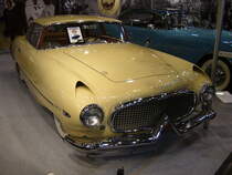 Hudson Italia. 1954 - 1955. Von diesem Coupe, das auf der Basis des Hudson Jet produziert wurde, entstanden bei der Carozzeria Touring in Mailand lediglich 26 Fahrzeuge. Der aus dem Hudson Jet unverändert übernommene 6-Zylinderreihenmotor leistet 105 PS aus 3310 cm³ Hubraum. Techno Classica Essen am 09.04.2016.