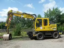 Liebherr A 900C ZW Litronic abgestellt in Konz, 25.07.2009