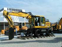 Liebherr A 900 ZW Litronic auf einer Baumaschinenmesse in Bern am 17.03.2005