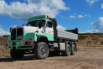 Ein Saurer D 330 B in Lutzhorn im September 2010.