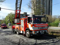 BF Frankfurt am Main Mercedes Benz Reserve DLK 23/12 am 21.04.16 in Frankfurt Eckenheim 