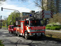 BF Frankfurt am Main Mercedes Benz Reserve DLK 23/12 am 21.04.16 in Frankfurt Eckenheim