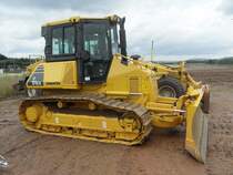 Komatsu D 51 EX-22 am 11.06.2009 auf einer Baustelle bei Trier-Föhren