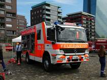 Feuerwehr Frankfurt am Main (Stadtteil Rödelheim) Mercedes Benz Atgeo LF20 am 30.04.16 am Mainufer. Diese Fahrzeuge waren bis 2013 noch bei der BF Frankfurt