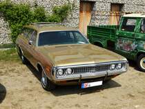 Ein Dodge CORONET Wagon bei einen US Car/Oldtimer Treffen am 01.05.16 in Frankfurt am Main Bergen Enkheim