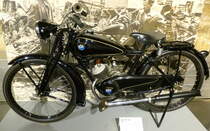 NSU Quick, erfolgreiches Leichtmotorrad, von 1936-53 wurden �ber 300 000 St�ck gebaut, 1-Zyl.2-Taktmotor mit 97ccm und 3PS, Vmax.55Km/h, NSU-Museum, Sept.2014