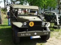 Ein mir unbekannter Oldtimer bei einen US Car/Oldtimer Treffen am 01.05.16 in Frankfurt am Main Bergen Enkheim
