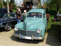 Ein Peugeot 203 Commerciale bei einen US Car/Oldtimer Treffen am 01.05.16 in Frankfurt am Main Bergen Enkheim