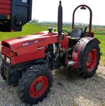 Sauerburger FXS 751AS, Schmalspurschlepper mit Allradantrieb, April 2016