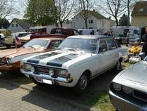 Ein Opel Rekord bei einen US Car/Oldtimer Treffen am 01.05.16 in Frankfurt am Main Bergen Enkheim