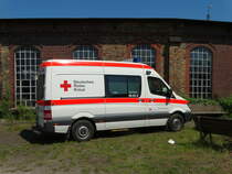 DRK Mercedes Benz RTW am 07.05.16 in Darmstadt Kranichstein