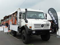 Mercedes Benz Unimog U5000 am 13.05.16 auf der RettMobil in Fulda