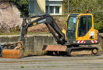 Volvo kleiner Raupenbagger in Euskirchen - 11.04.2016
