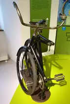 Deutsches Milit�r-Faltrad von 1916, gebaut von den Express-Werken in Neumarkt/Oberpfalz, NSU-Museum, Sept.2014