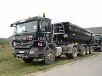 Mercedes-Benz Actros 2044 am 04.10.2009 in der Nähe von Besch