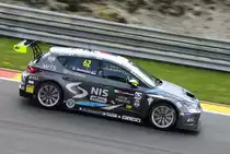 Mitzieher der Nr.62, Dusan BORKOVIC auf SEAT León TCR von B3 Racing Team Hungar, bei der TCR International Series 2016. Hier in Spa Francorchamps am 7.Mai 2016