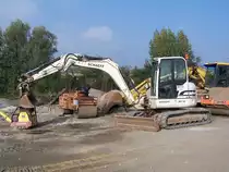 Schaeff HR 32 am 15.10.2006 auf einer Baustelle bei Bettembourg (Lux.)