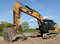 CAT 329E Raupenbagger bei Euskirchen - 04.05.2016