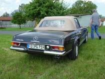 MB 280 SL Cabrio gesehen beim Oldtimertreffen in Fulda-Harmerz im Juni 2016