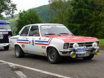 Opel Ascona A 19 SR (Baujahr 1972) bei der Internationalen Saar-Lor-Lux Classique. Start zum zweiten Tag am 28.05.2016 in Trier.