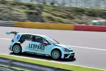 Mitzieher der Nr.2 Jean-Karl VERNAY auf Volkswagen Golf Gti TCR von Leopard Racing, bei der TCR International Series 2016. Hier in Spa Francorchamps am 7.Mai 2016